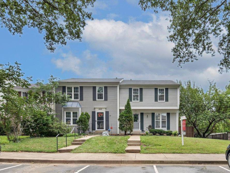 4414 Cannes Ln Property Photo 2