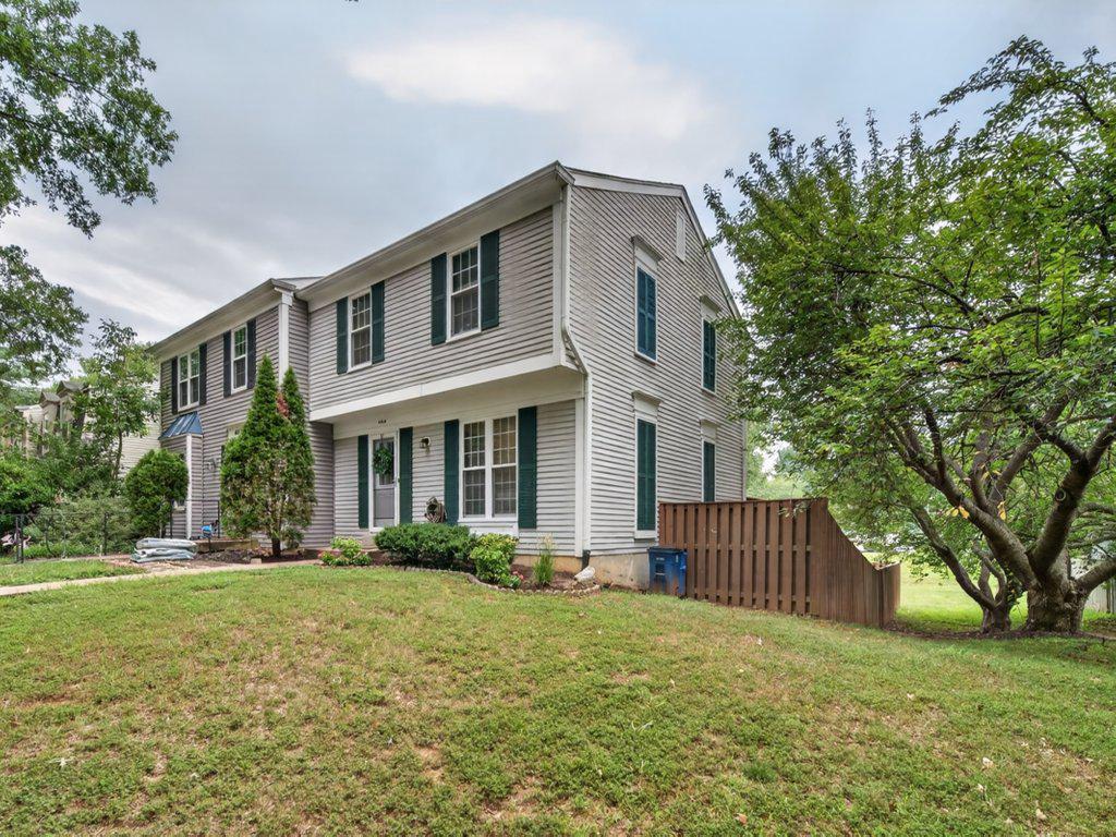 4414 Cannes Ln Property Photo 3