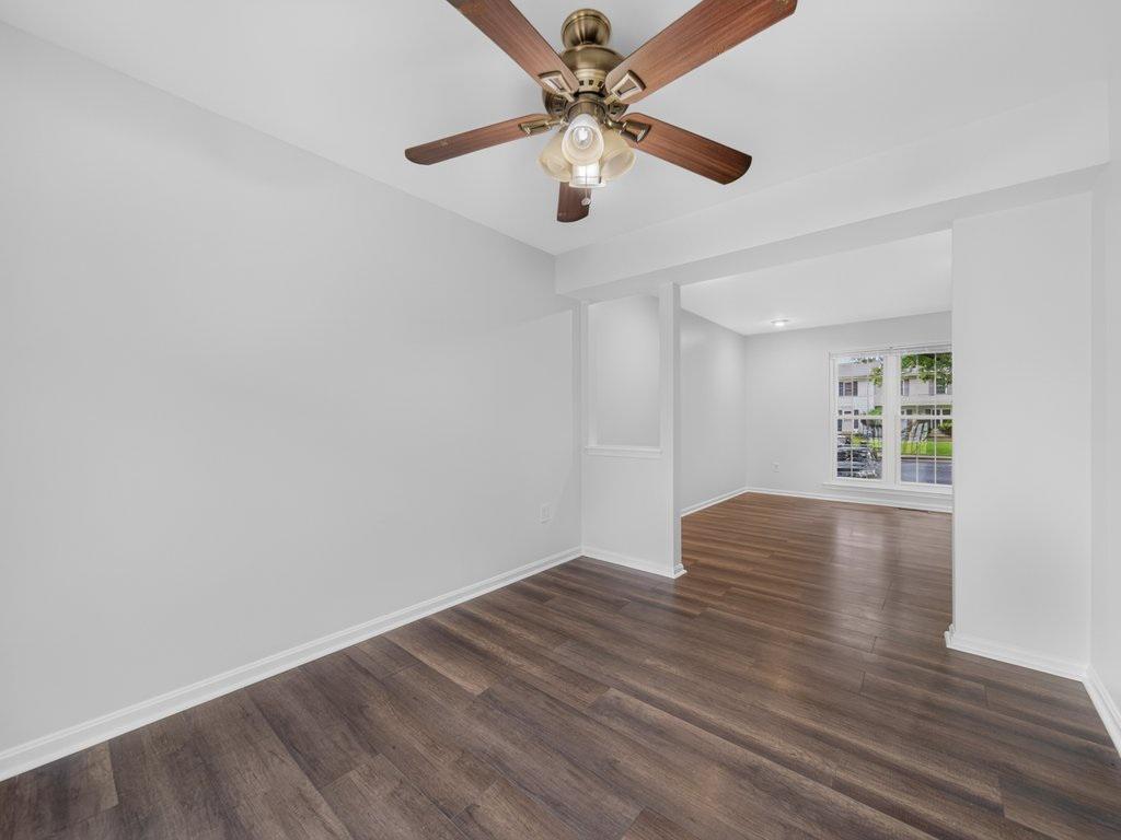 4414 Cannes Ln Property Photo 6
