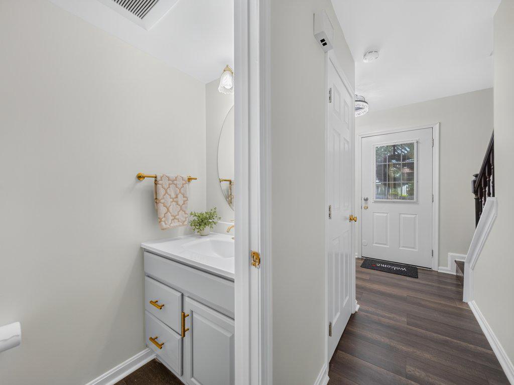 4414 Cannes Ln Property Photo 11
