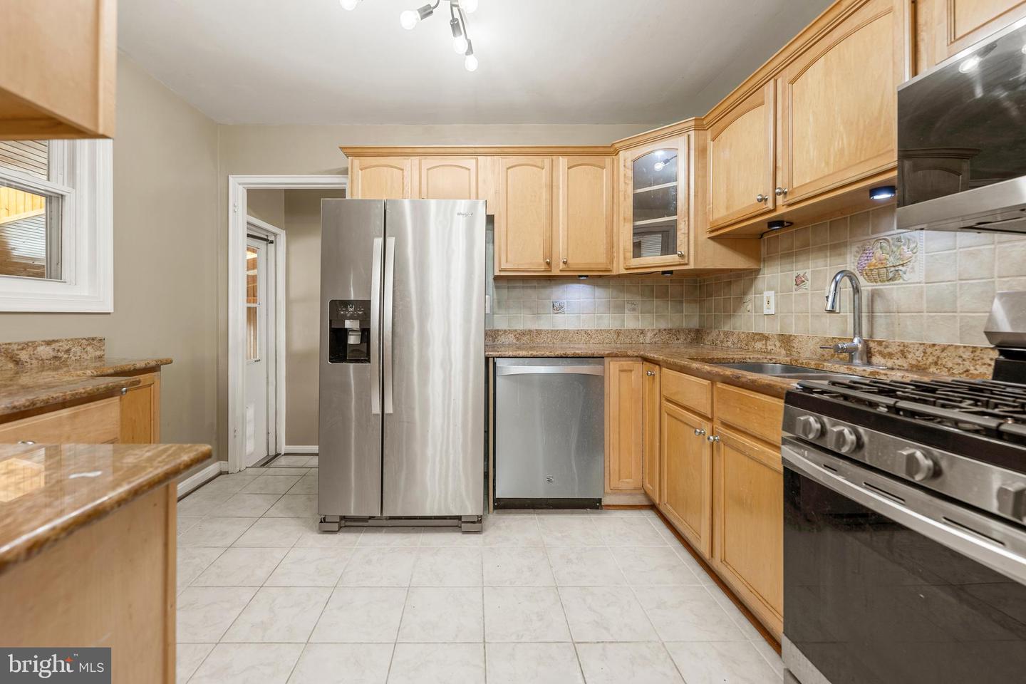 11809 Timber Ln Property Photo 2
