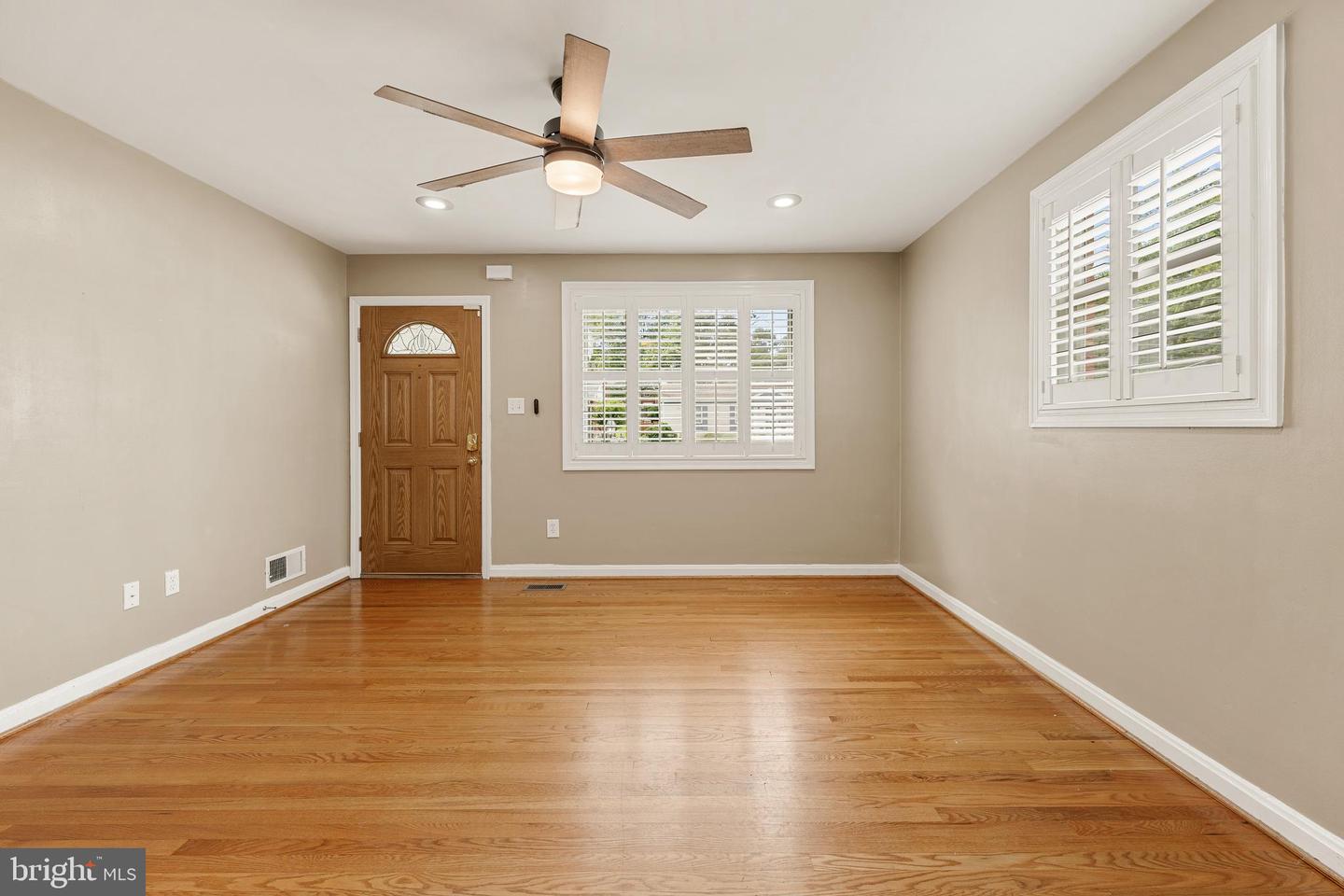 11809 Timber Ln Property Photo 7