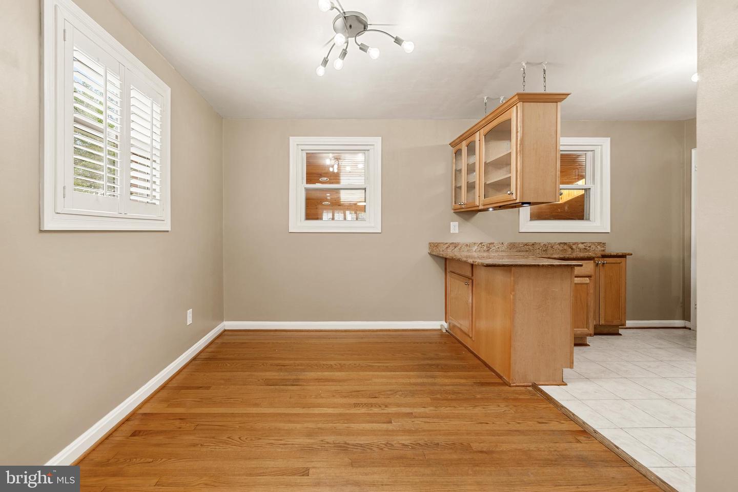 11809 Timber Ln Property Photo 9