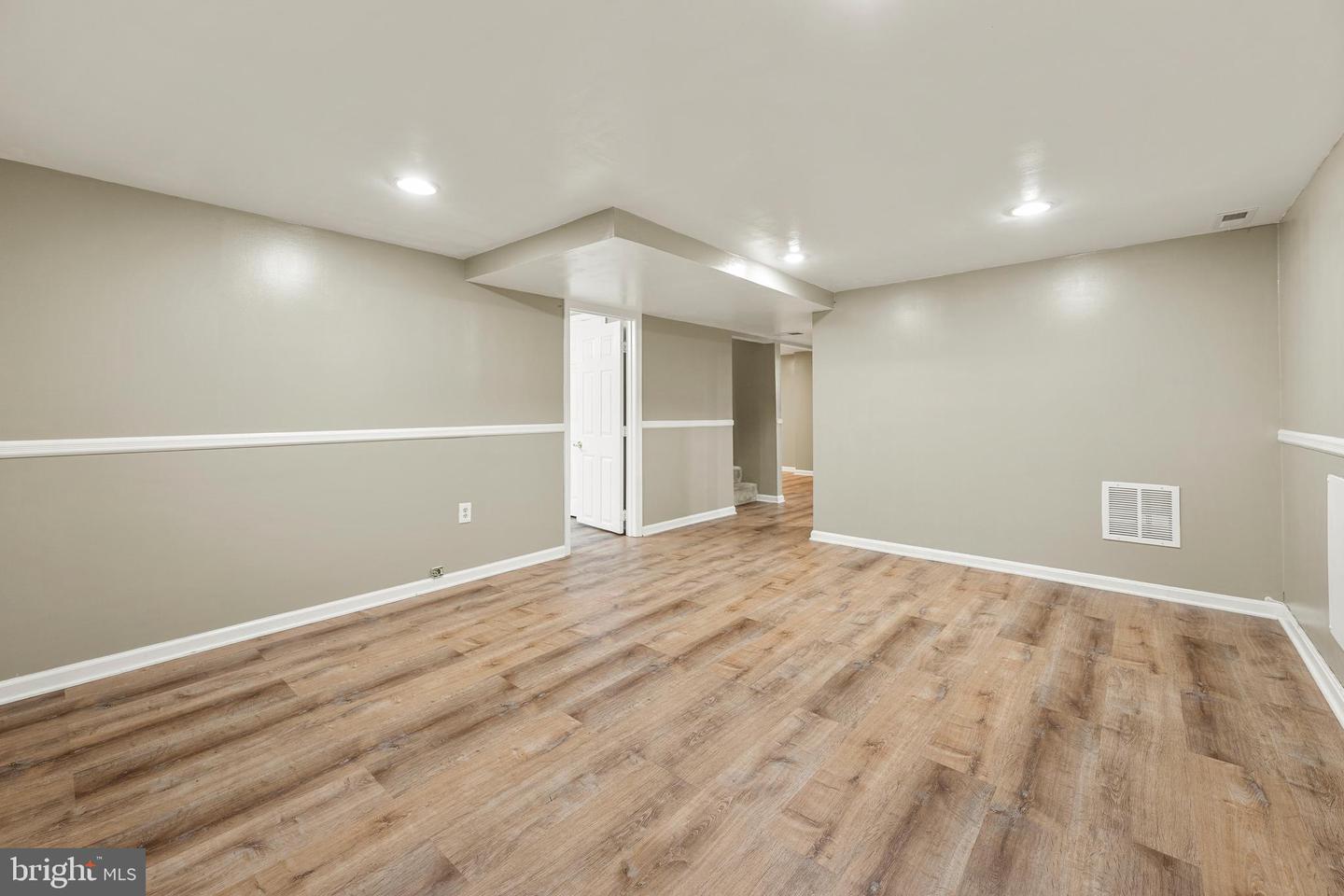 11809 Timber Ln Property Photo 16