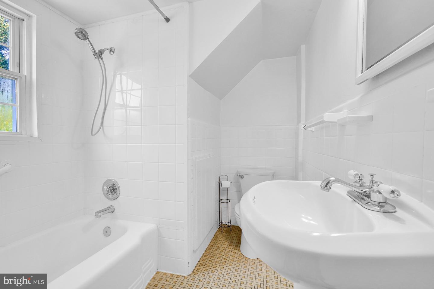 9314 Wire Ave Property Photo 20