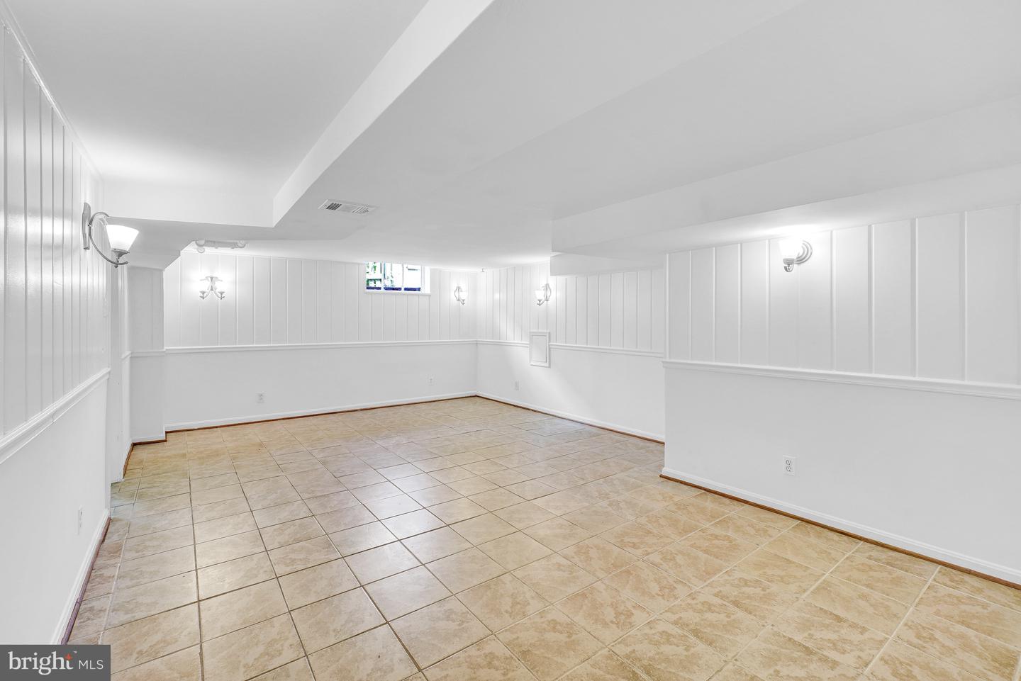 9314 Wire Ave Property Photo 22