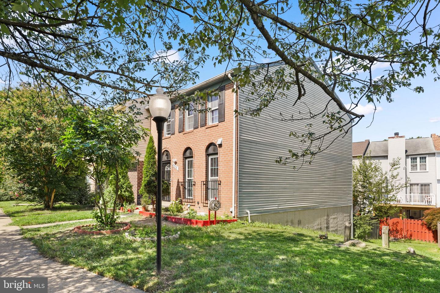 2015 Featherwood St Property Photo 2