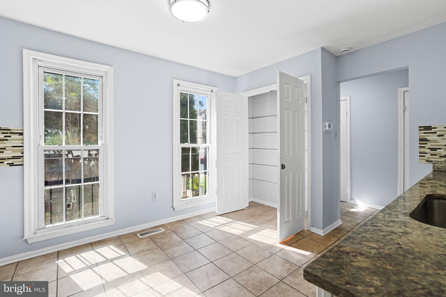 2015 Featherwood St Property Photo 11