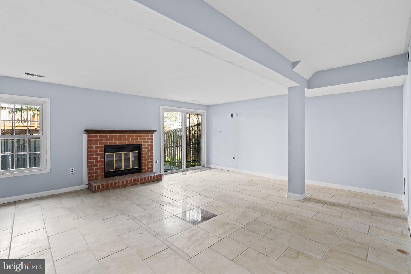2015 Featherwood St Property Photo 34