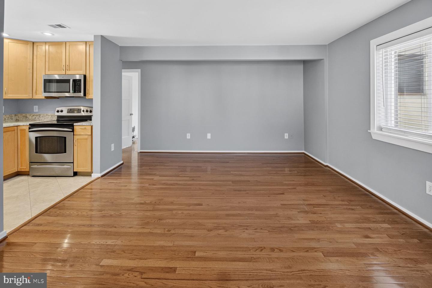 8923 Battery Pl #24 Property Photo 5