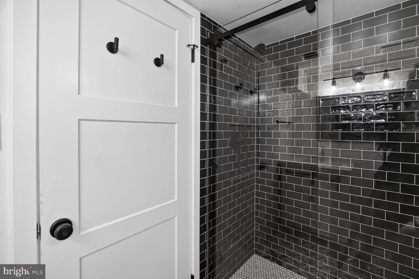 8923 Battery Pl #24 Property Photo 18