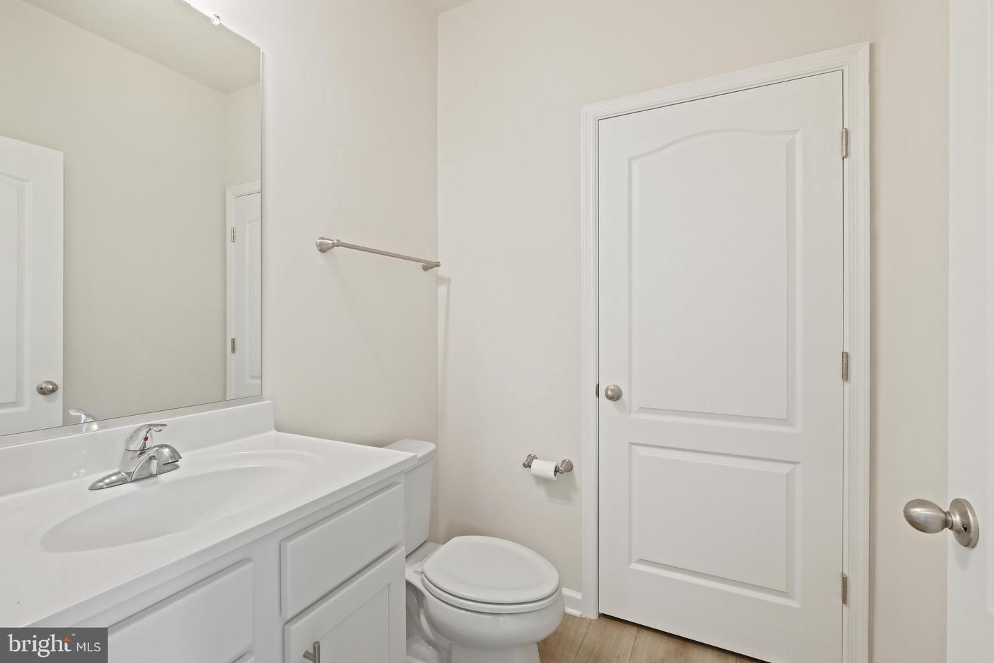 204 Ashton Market Aly Property Photo 9
