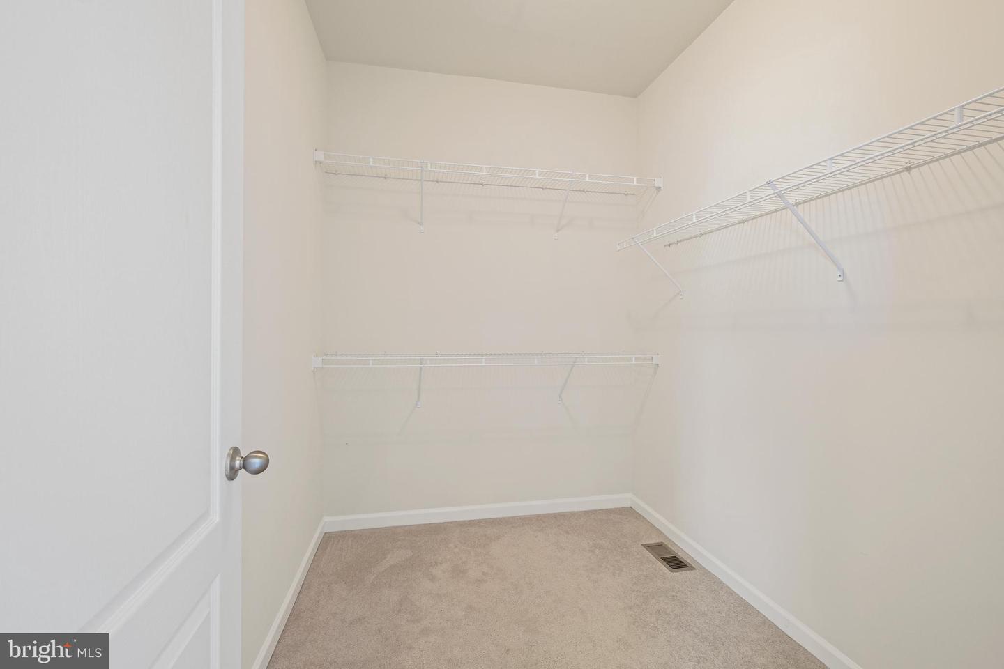 204 Ashton Market Aly Property Photo 23