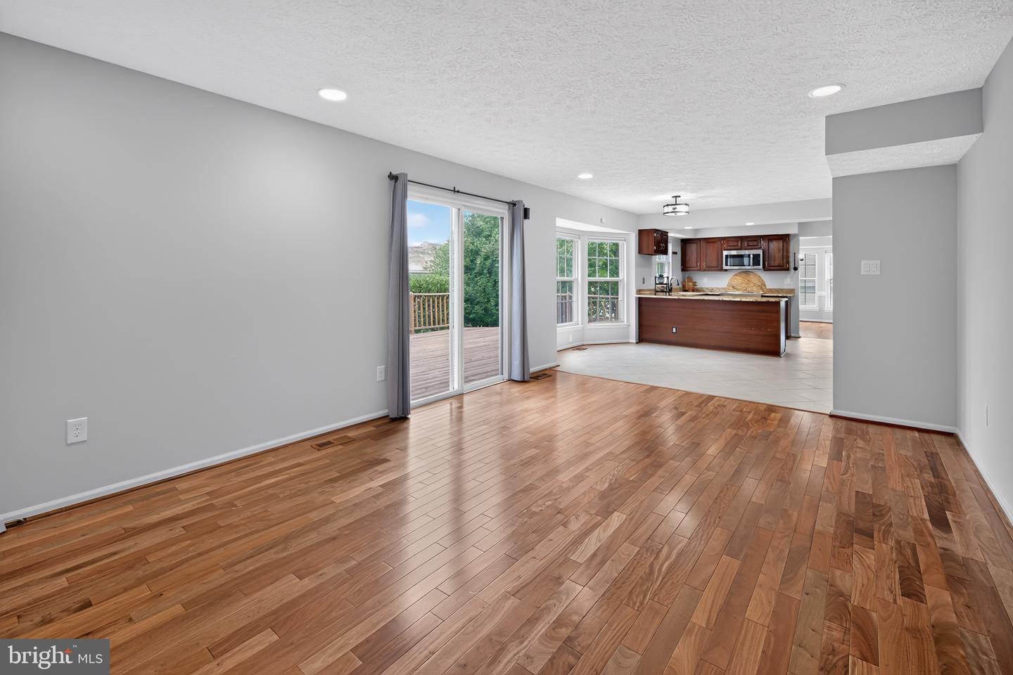 8 Shipwright Ct Property Photo 5