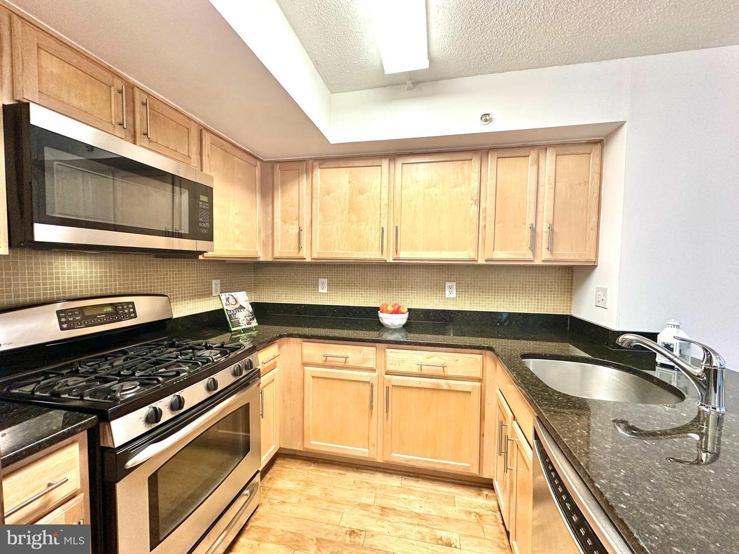 7923 Eastern Ave #404 Property Photo 8