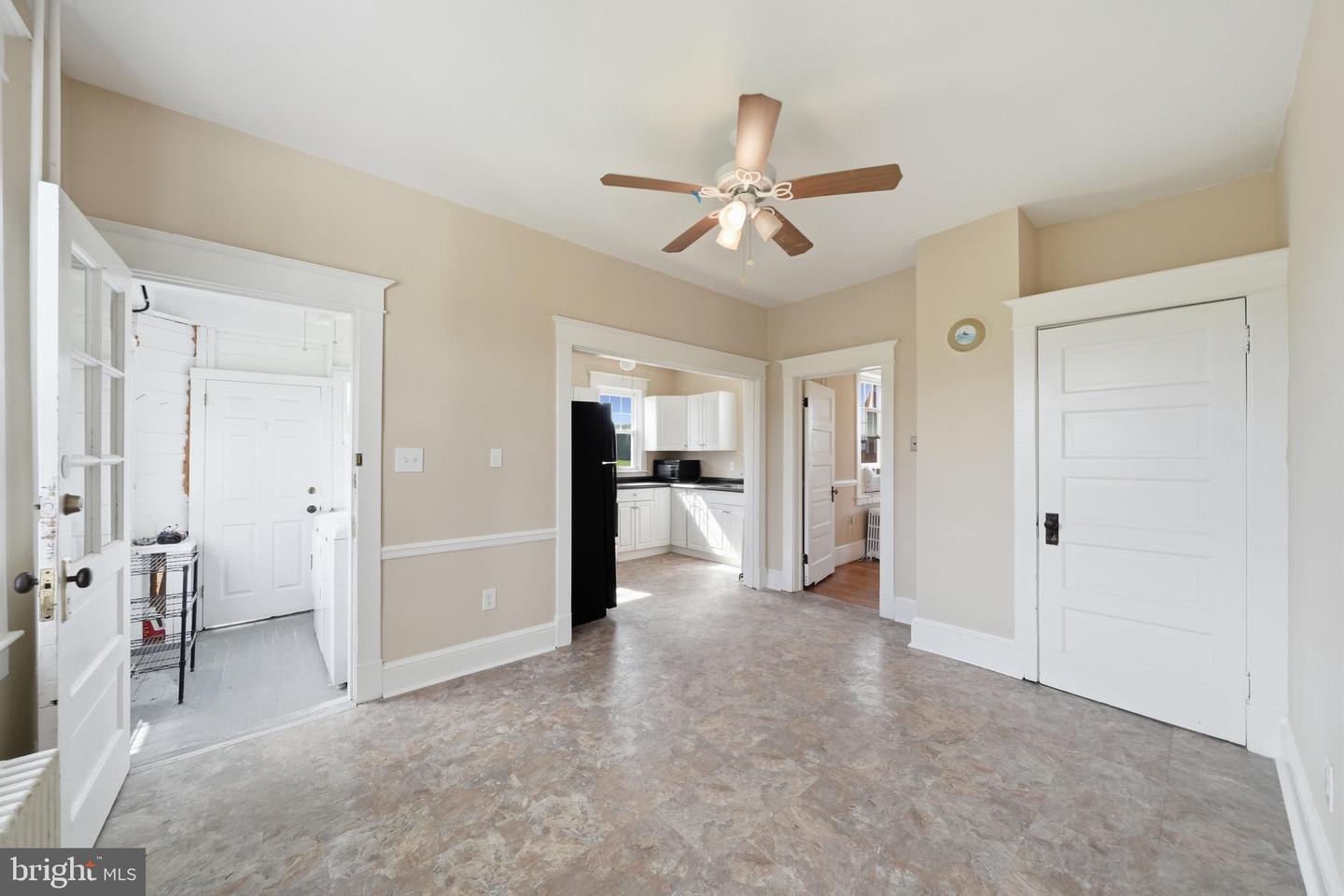22422 Whites Ferry Rd Property Photo 32