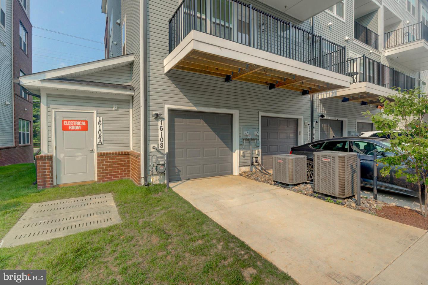 16108 Frederick Rd Property Photo 2