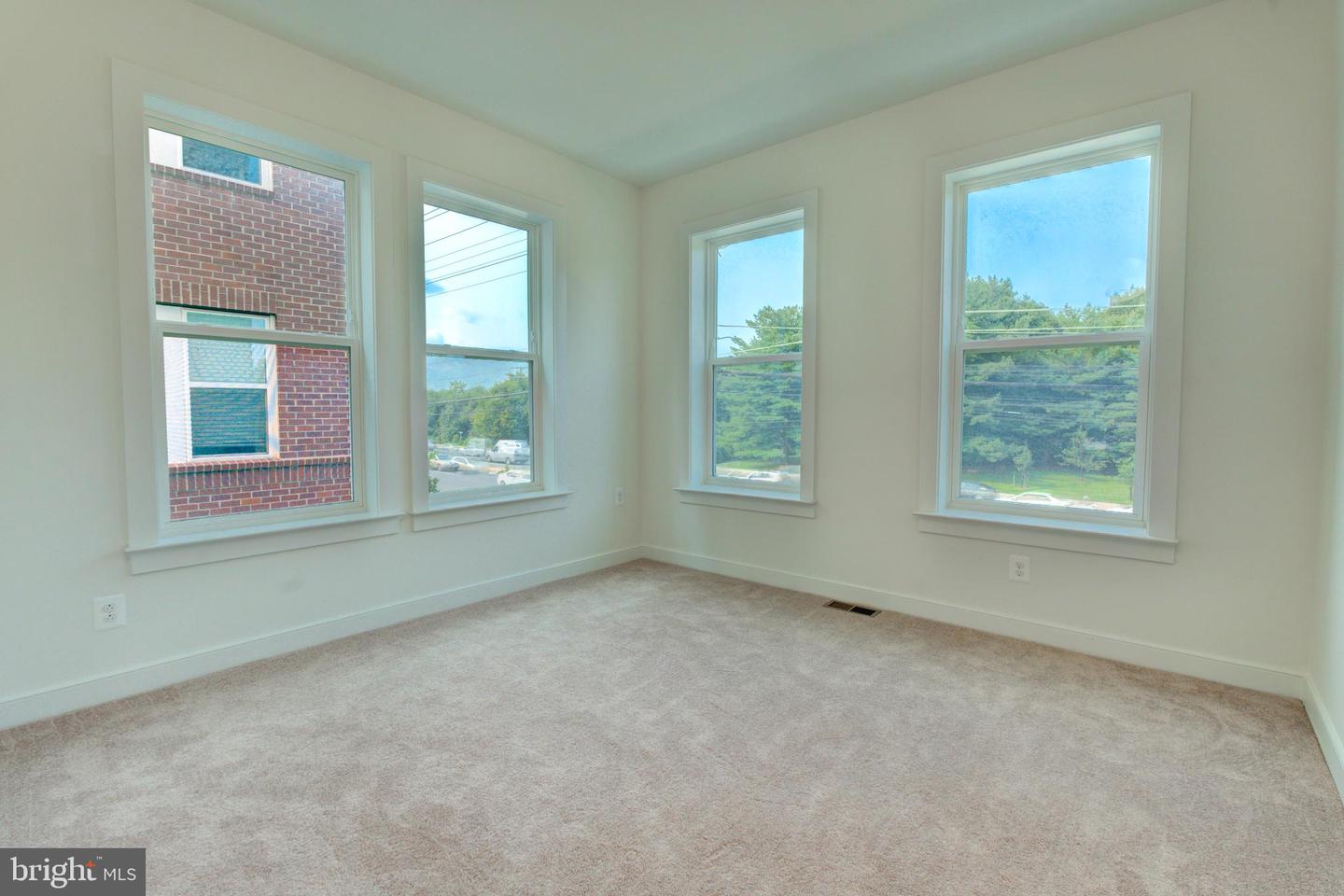 16108 Frederick Rd Property Photo 28