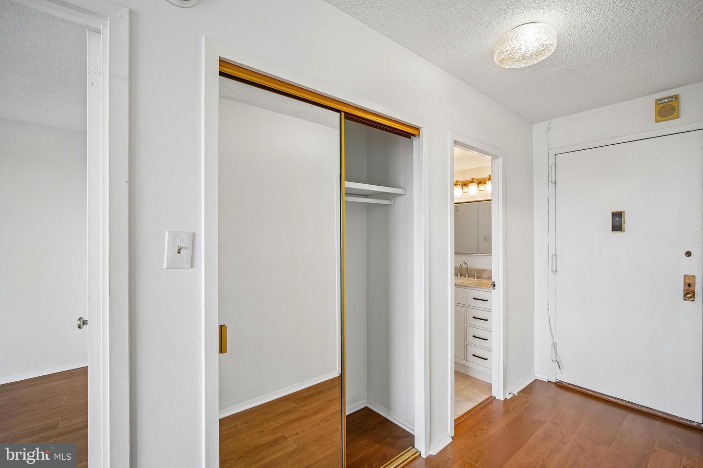 5225 Pooks Hill Rd #1705n Property Photo 7