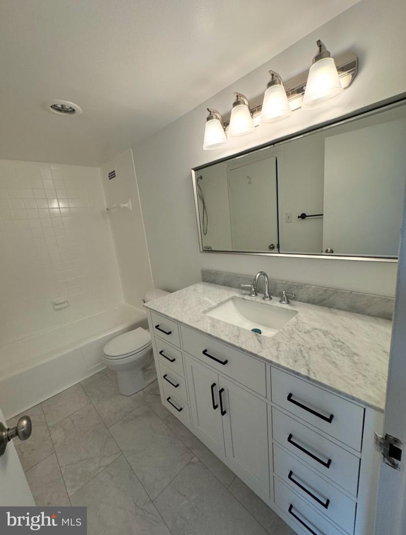 5225 Pooks Hill Rd #1705n Property Photo 10