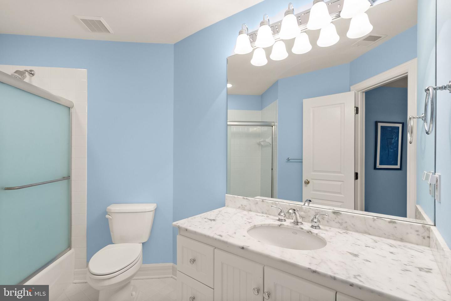 7016 Winterberry Ln Property Photo 45