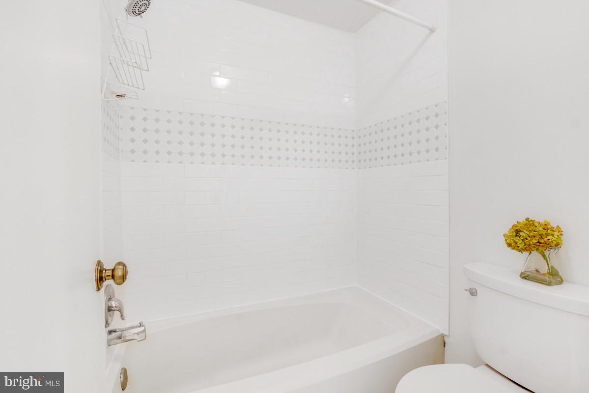 14652 Woonsockett Dr Property Photo 17