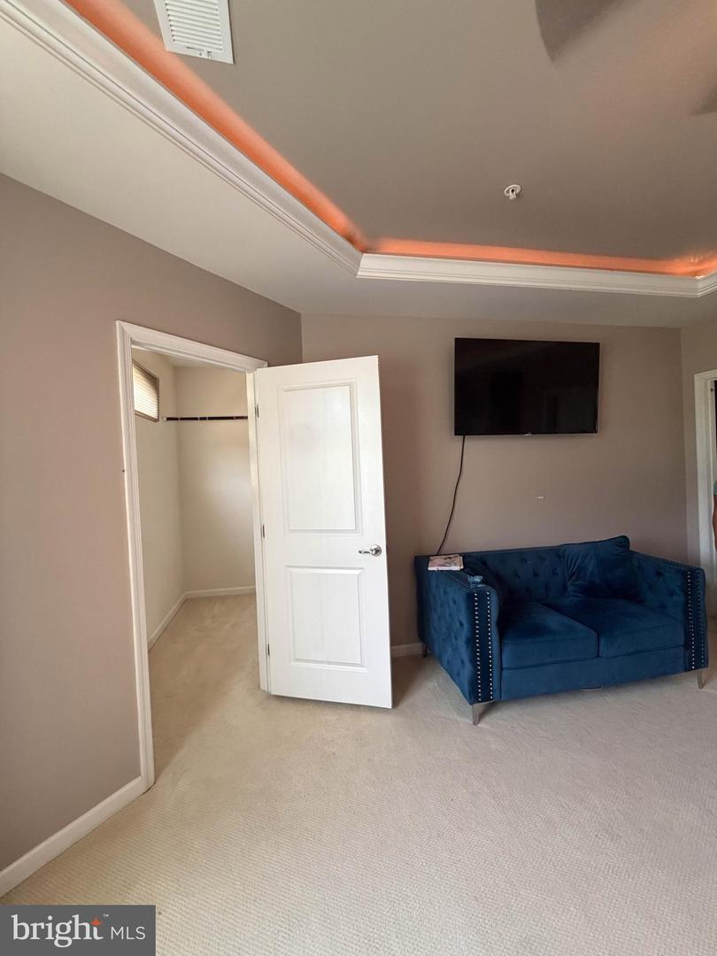 364 Urban Ave #364 Property Photo 10