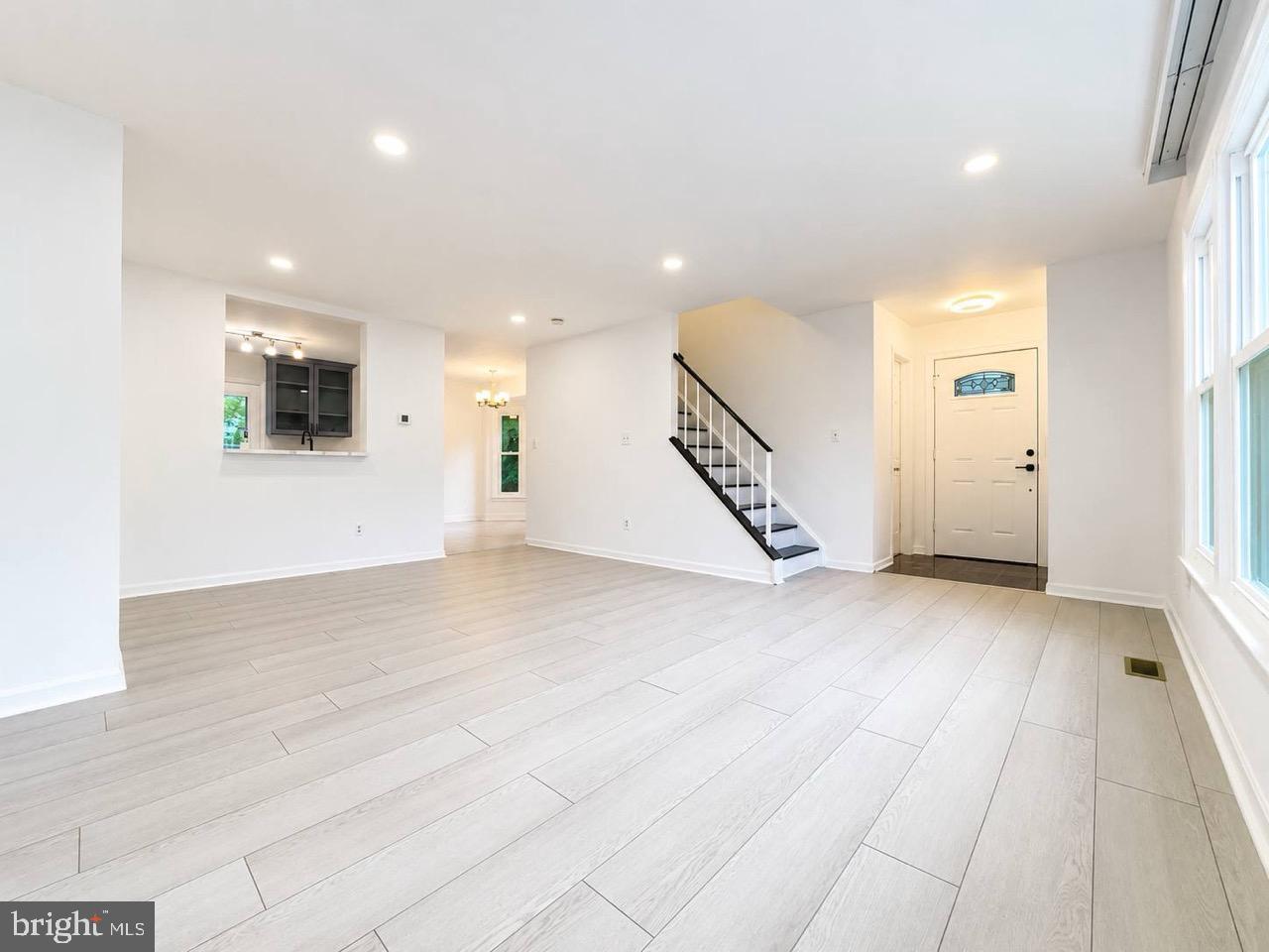 3623 Silver Spruce Cir Property Photo 7