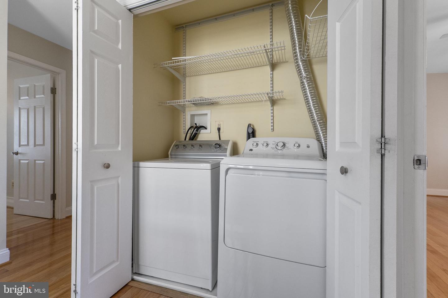 124 Barnsfield Ct #216 Property Photo 27