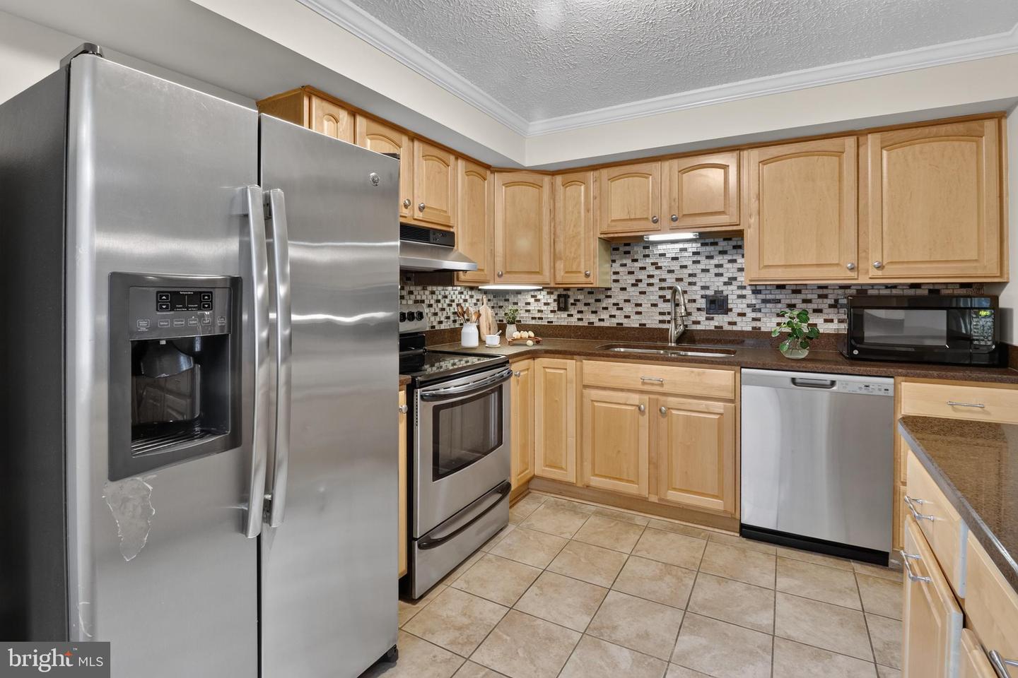 10110 Watkins Mill Pl Property Photo 7