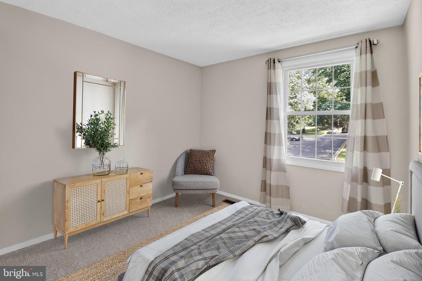 10110 Watkins Mill Pl Property Photo 17