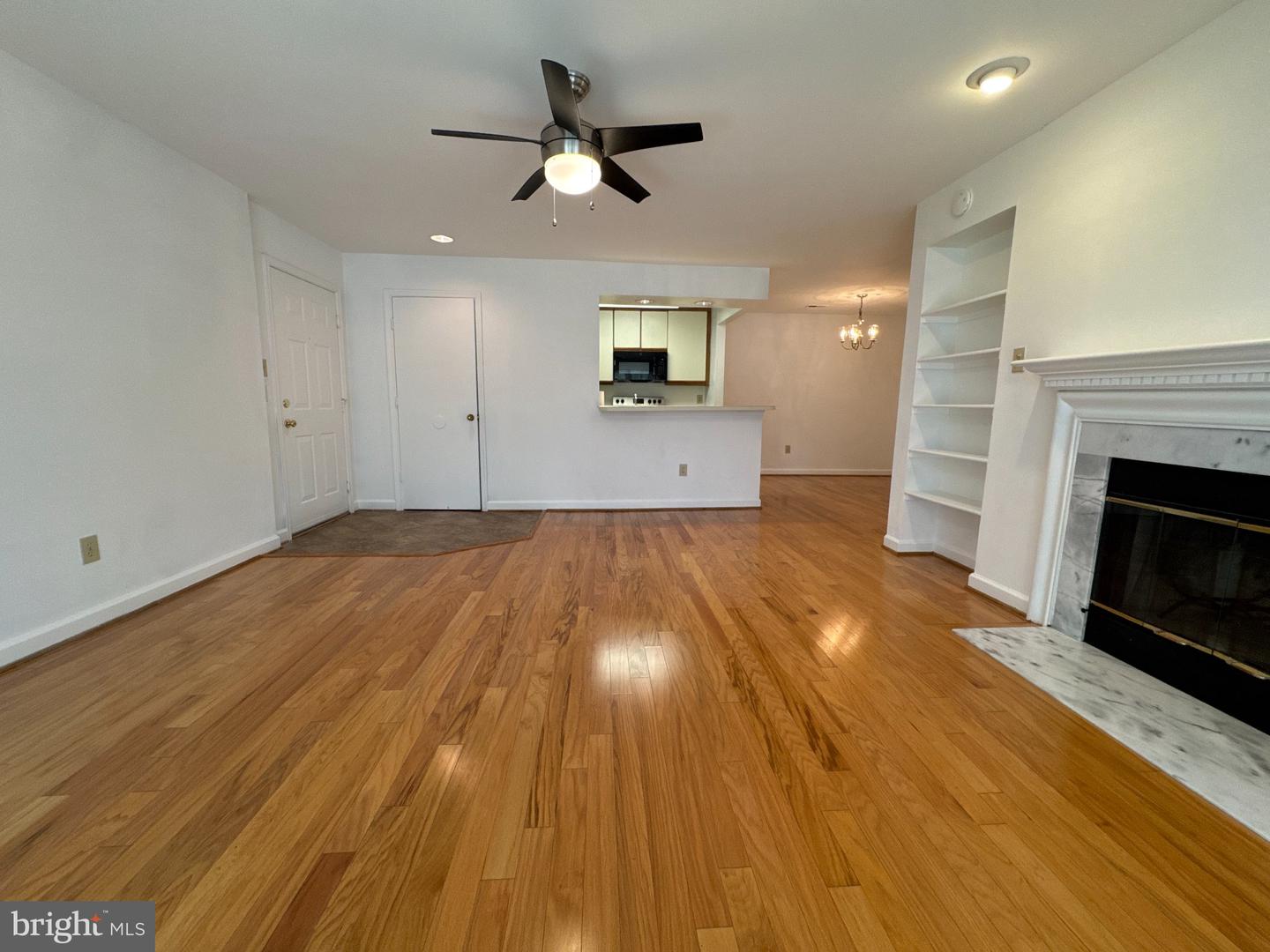 13613 Sir Thomas Way #12 Property Photo 6