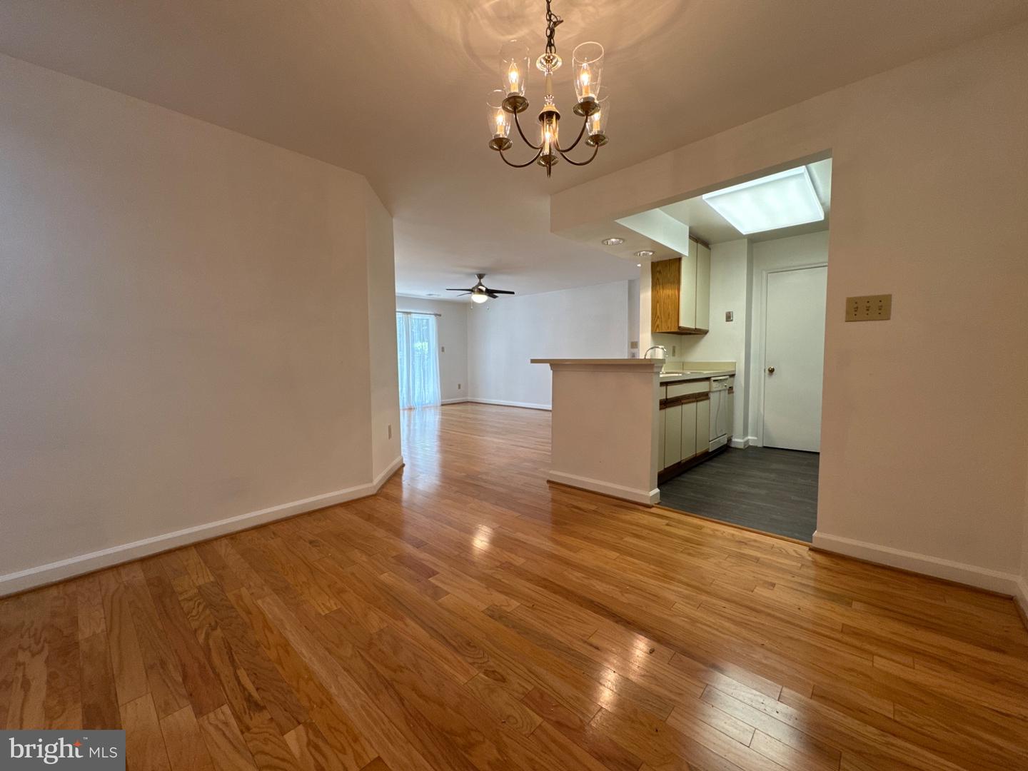 13613 Sir Thomas Way #12 Property Photo 10