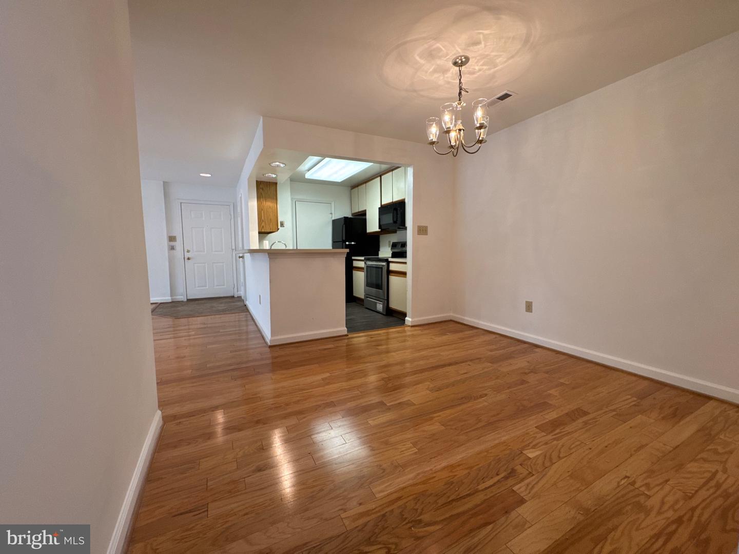 13613 Sir Thomas Way #12 Property Photo 11