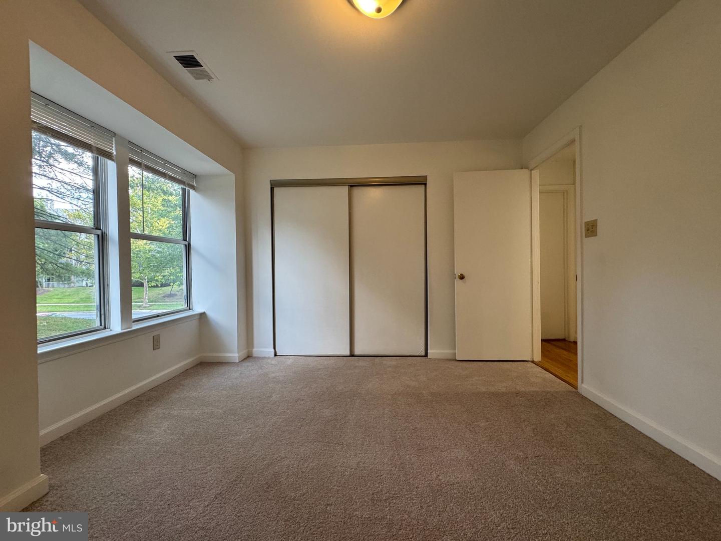 13613 Sir Thomas Way #12 Property Photo 23