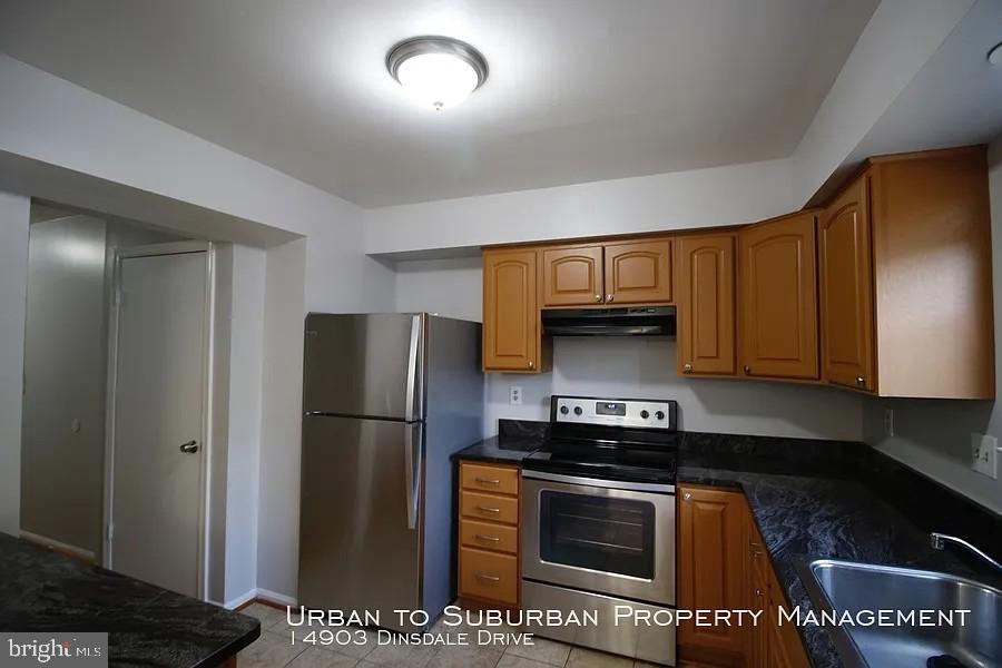 14903 Dinsdale Dr Property Photo 4