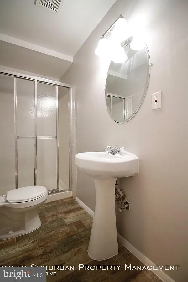 14903 Dinsdale Dr Property Photo 6