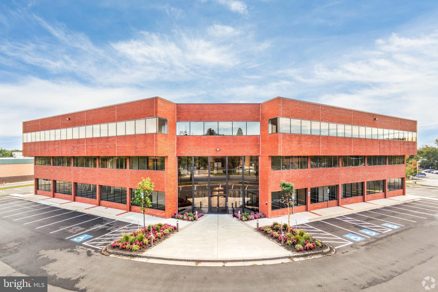 4 TAFT CT #SUITE 375 Property Photo 1