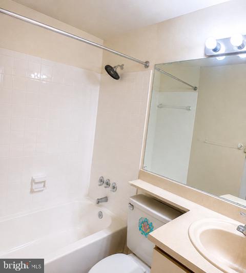 18512 Boysenberry Dr #128 Property Photo 9