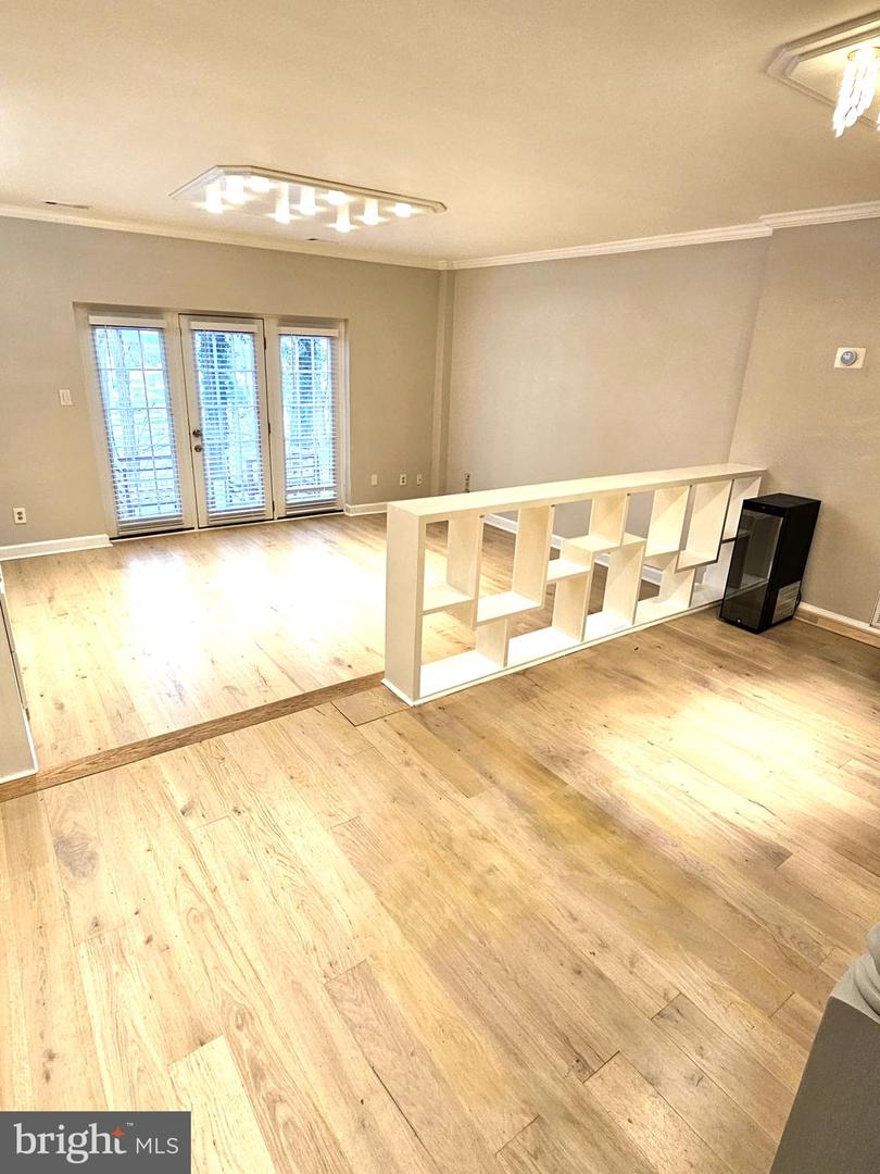 3924 Chesterwood Dr #3924 Property Photo 15