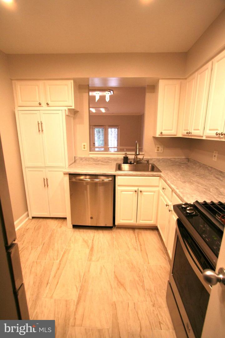 3924 Chesterwood Dr #3924 Property Photo 19