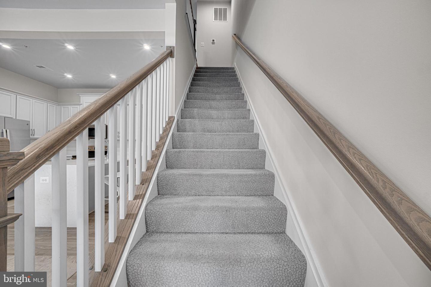16316 Connors Way #15 Property Photo 15