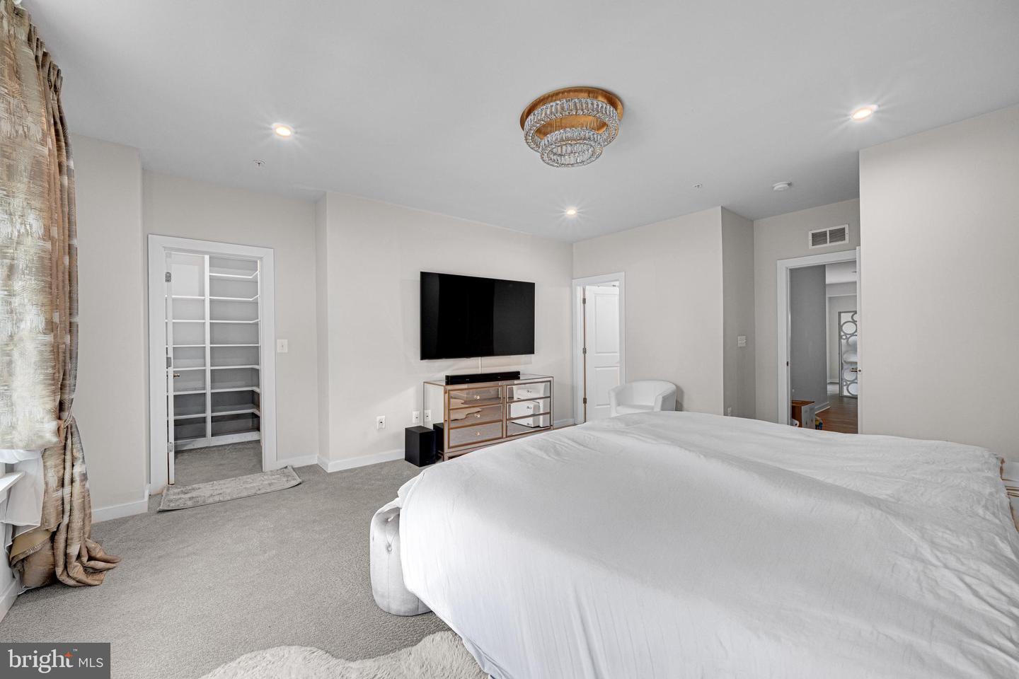 16316 Connors Way #15 Property Photo 17