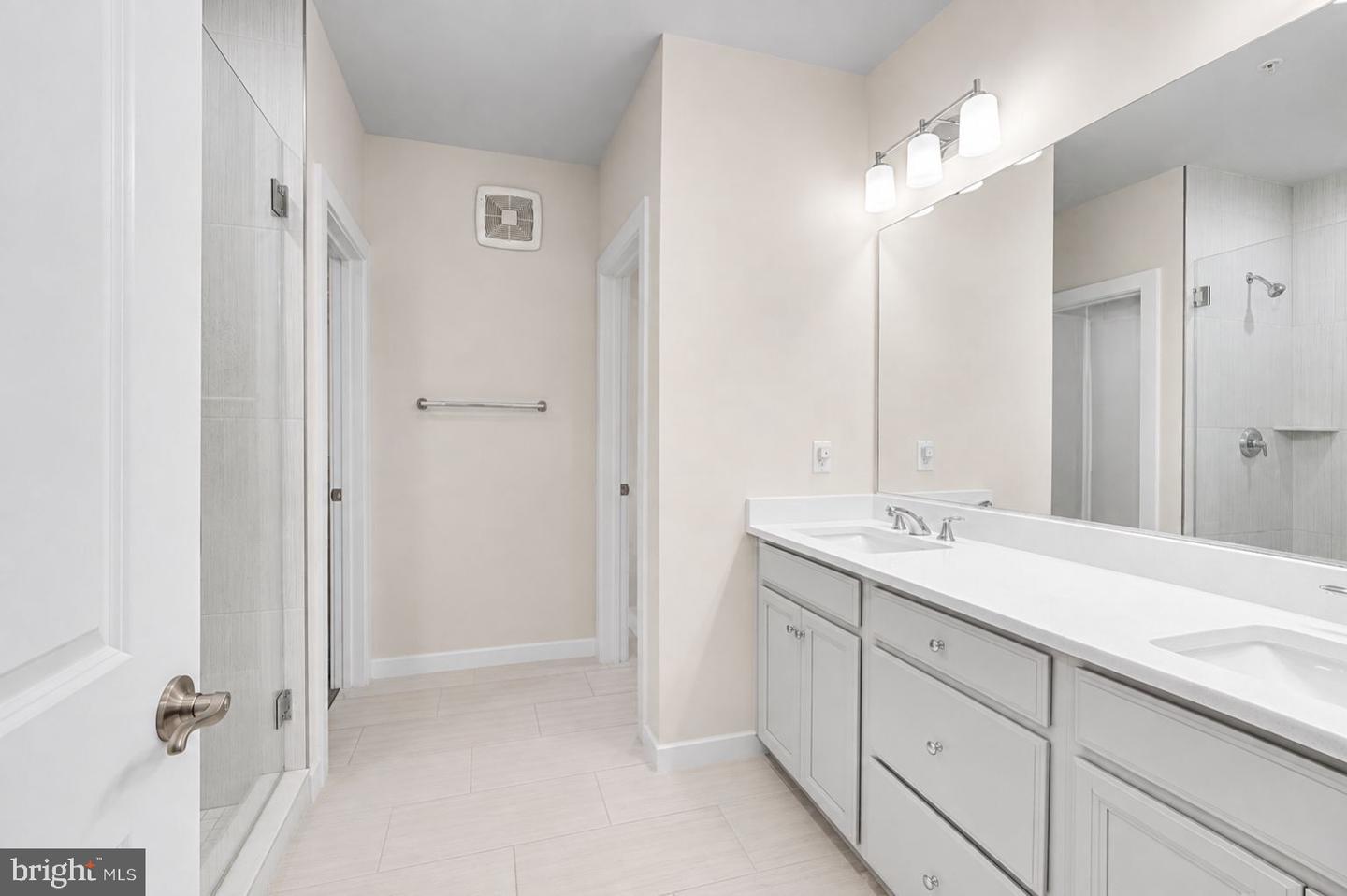 16316 Connors Way #15 Property Photo 19