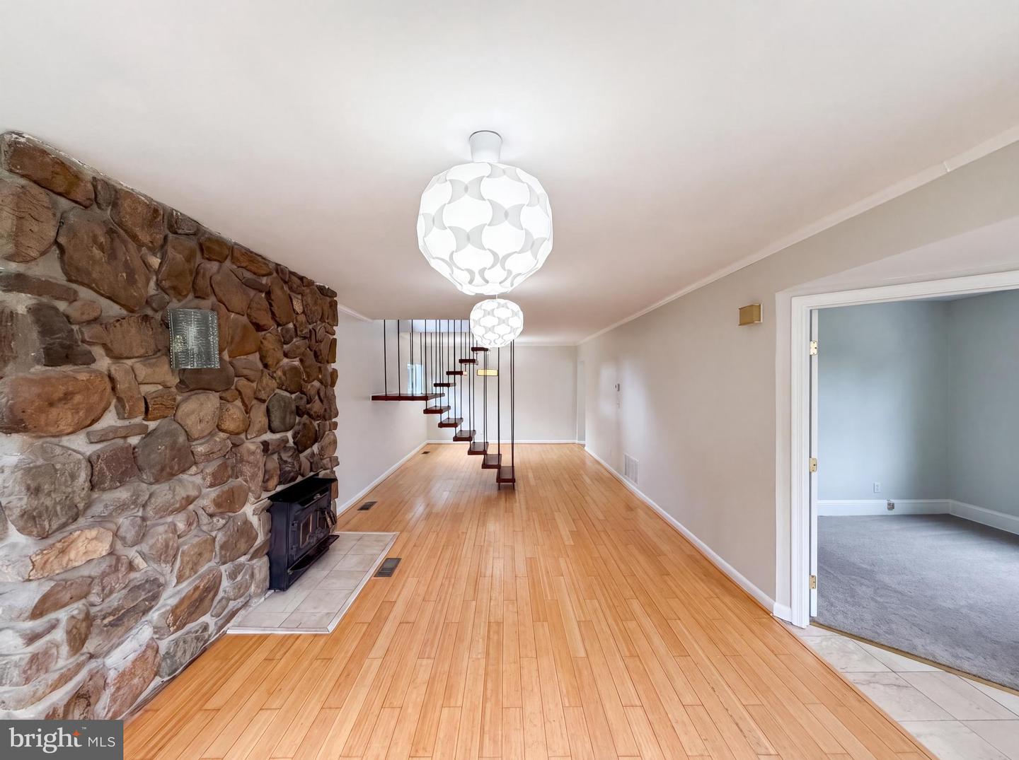 7405 Flower Ave Property Photo 4
