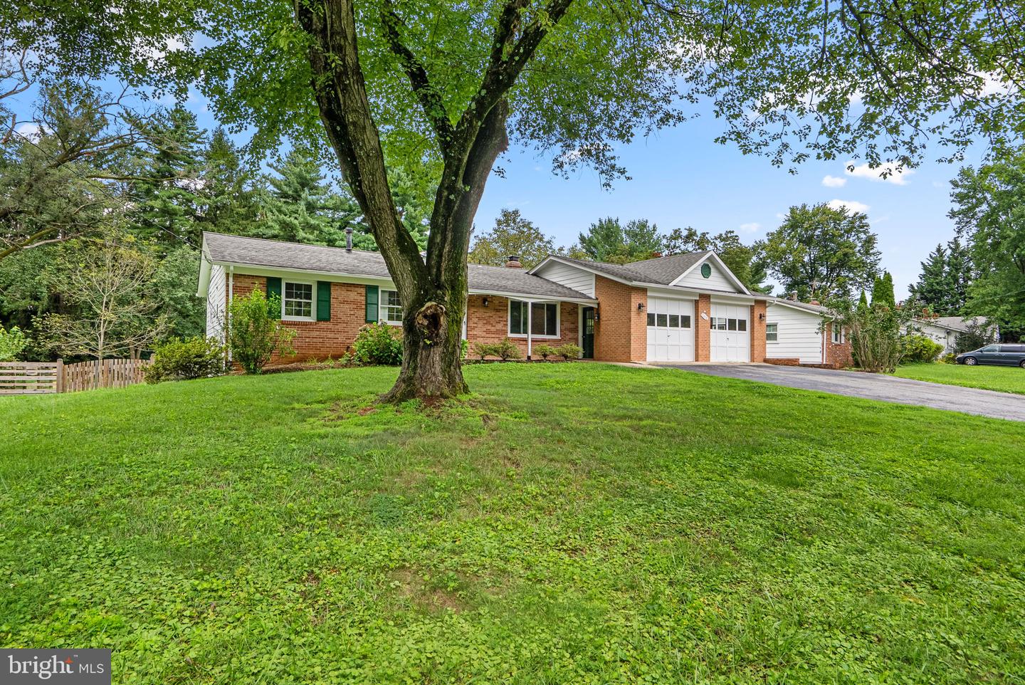 17408 Redland Rd Property Photo 9