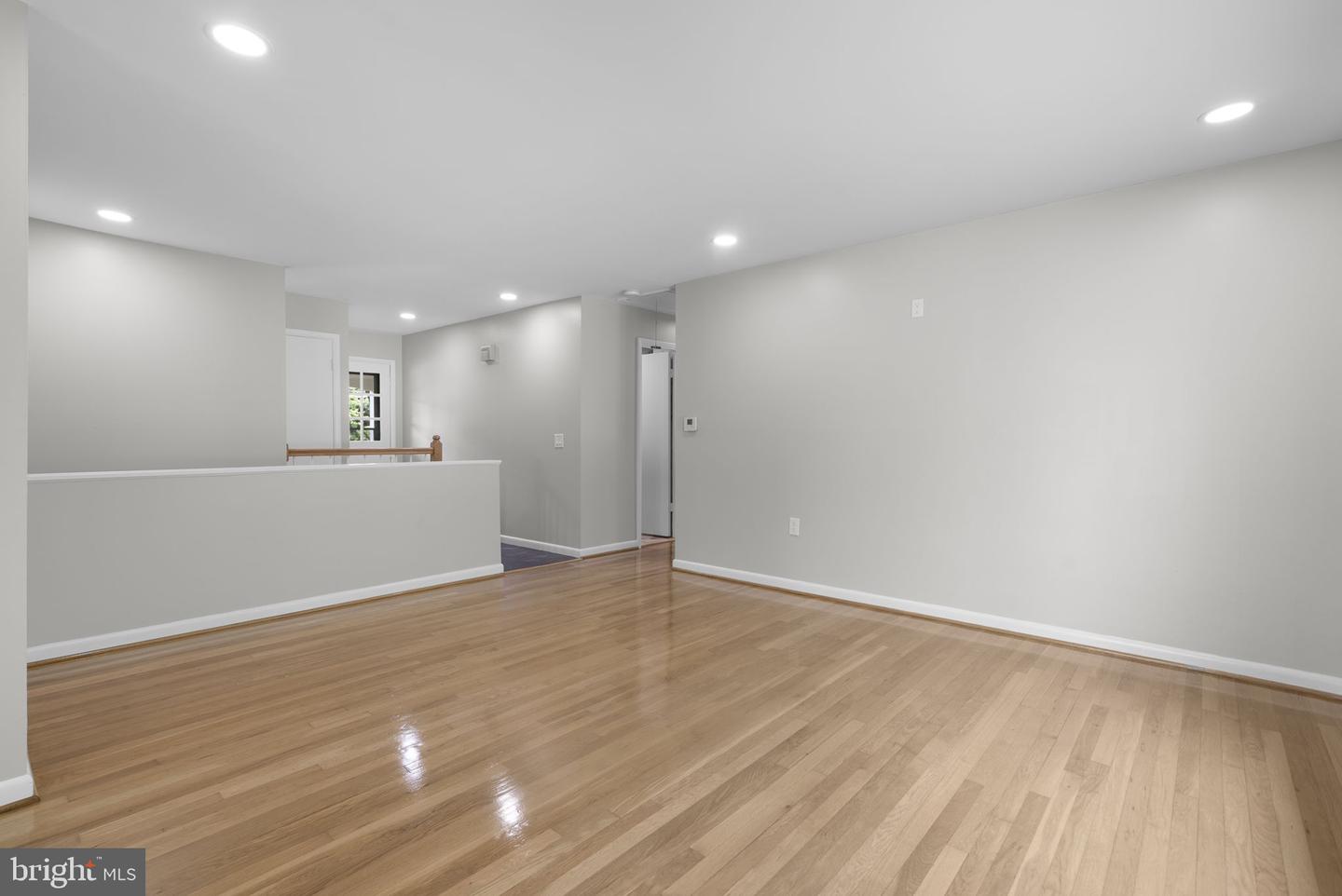 17408 Redland Rd Property Photo 14