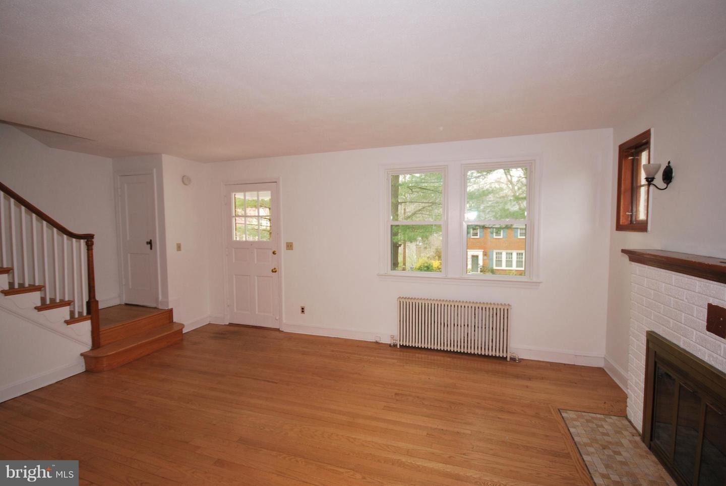 9105 Wire Ave Property Photo 6