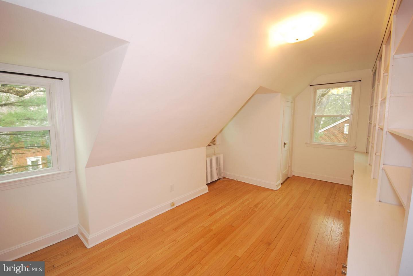 9105 Wire Ave Property Photo 17