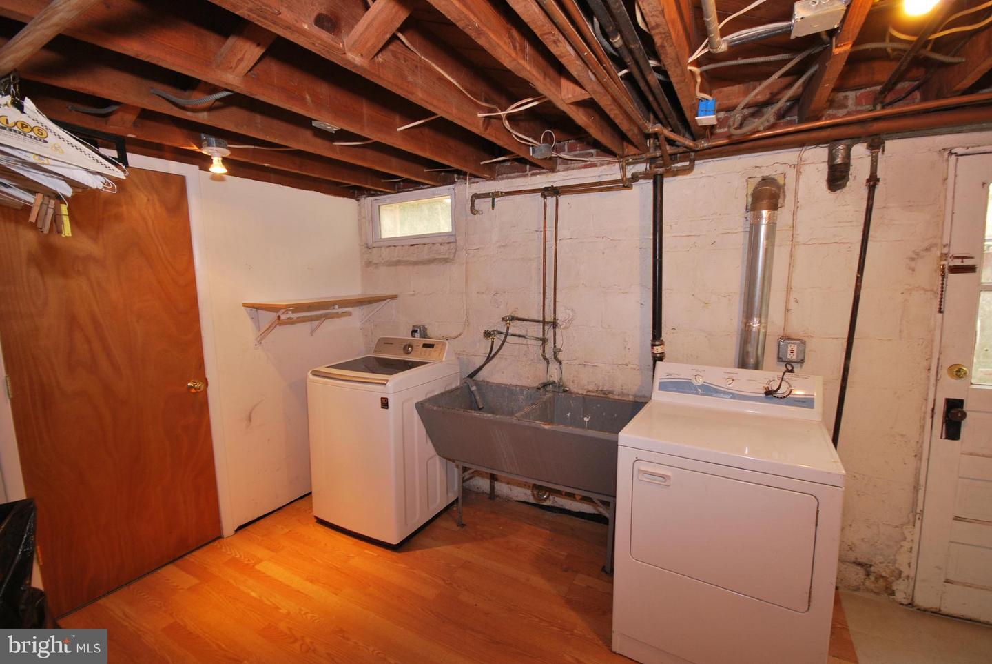 9105 Wire Ave Property Photo 23